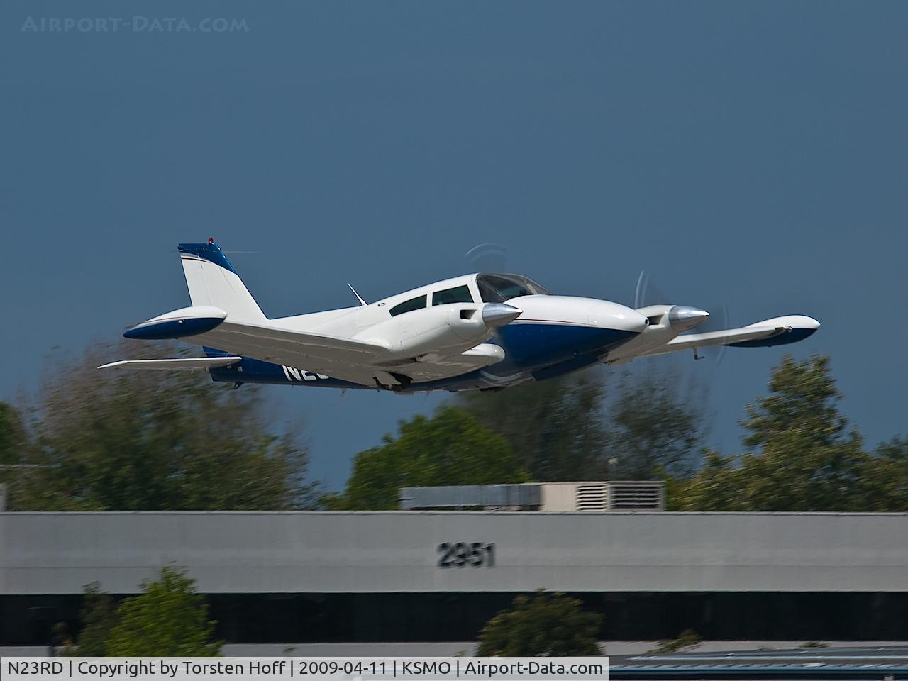 N23RD, Piper PA-30 Twin Comanche Twin Comanche C/N 30-469, N23RD departing from RWY 03