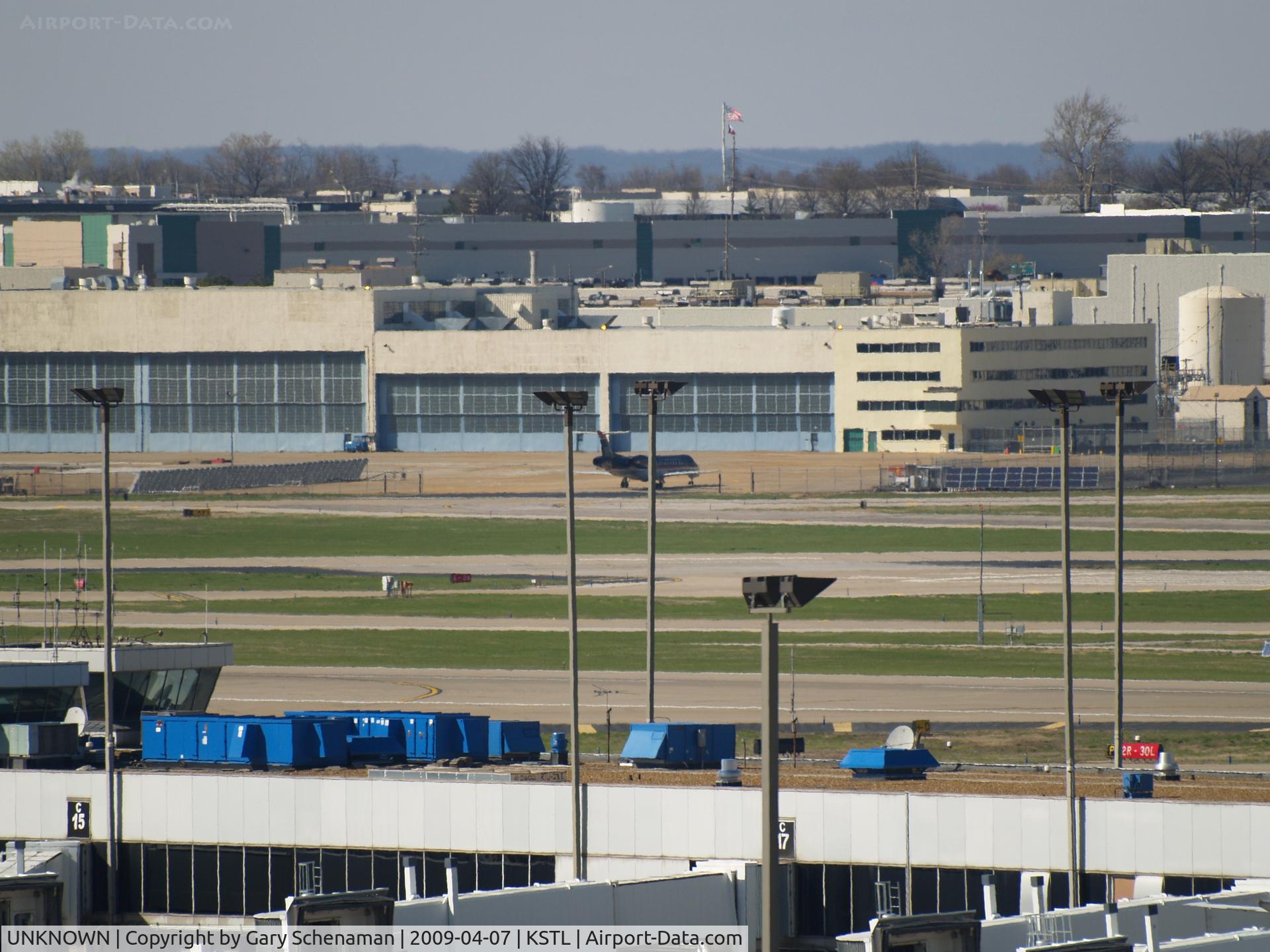 UNKNOWN, , JUST LANDED AT THE FAR END OF ST. LOUIS