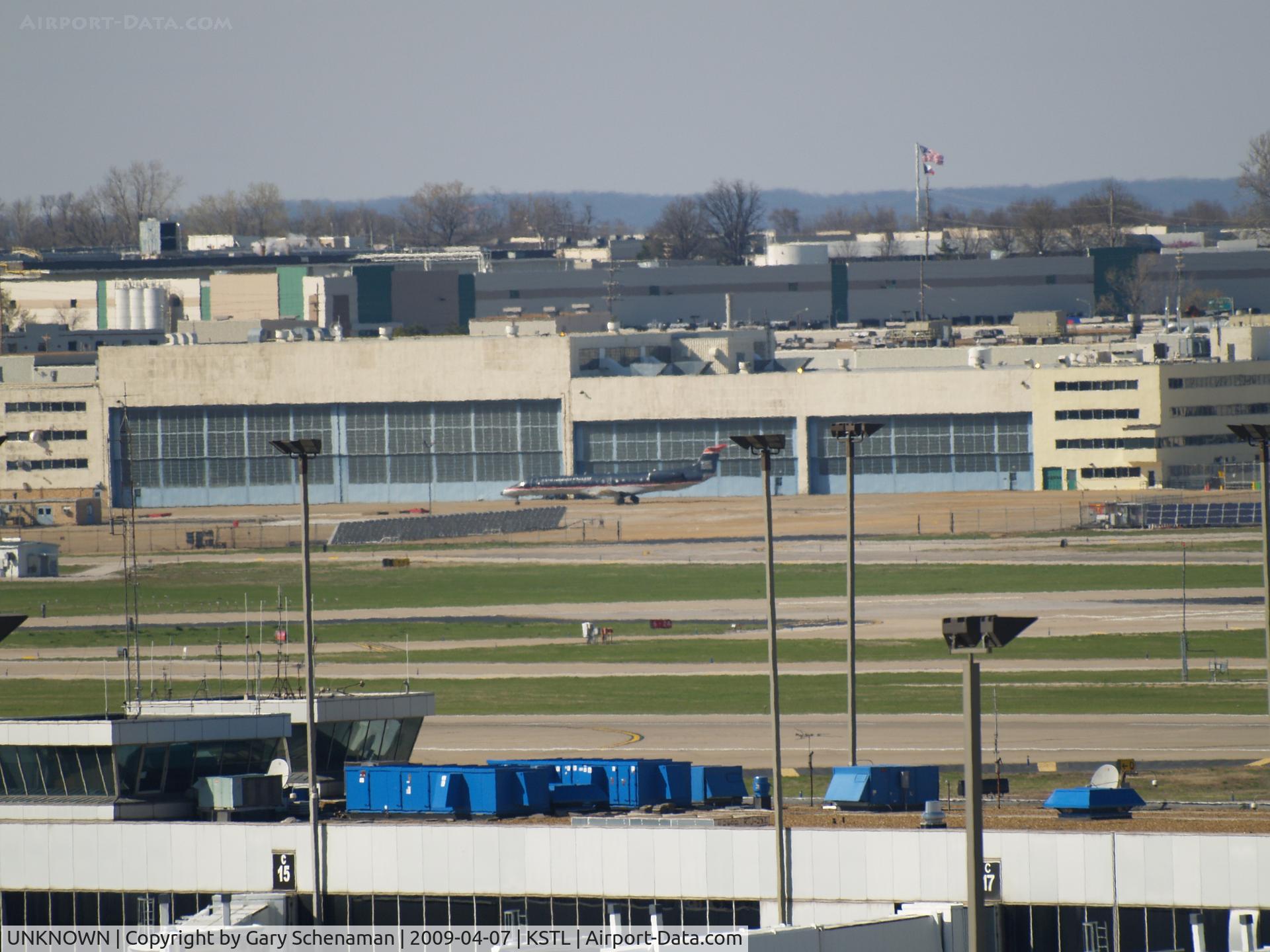 UNKNOWN, , UNKNOWN AT FAR END OF KSTL