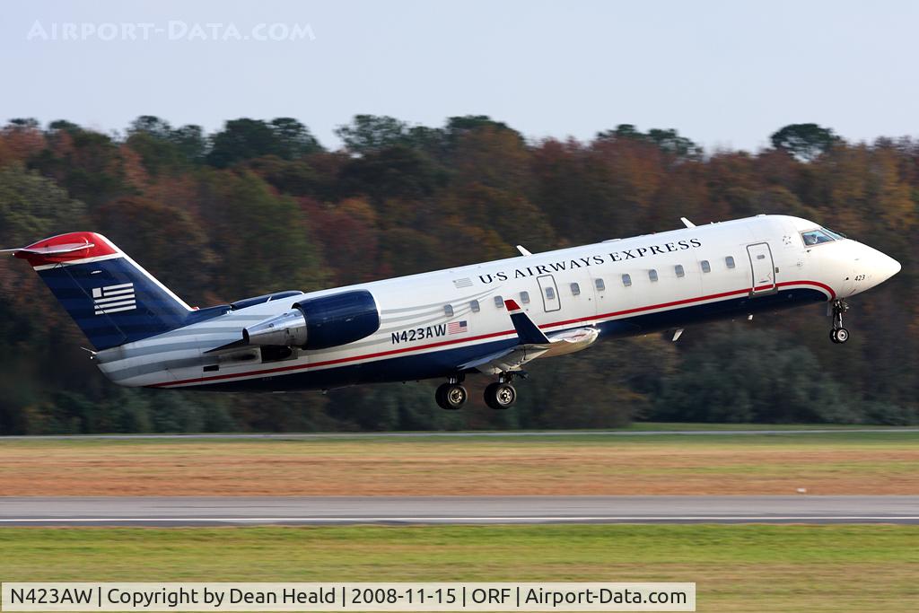 N423AW, 2002 Bombardier CRJ-200LR (CL-600-2B19) C/N 7636, US Airways Express (operated by Air Wisconsin) N423AW (FLT AWI3652) departing RWY 23 enroute to Reagan National (KDCA).