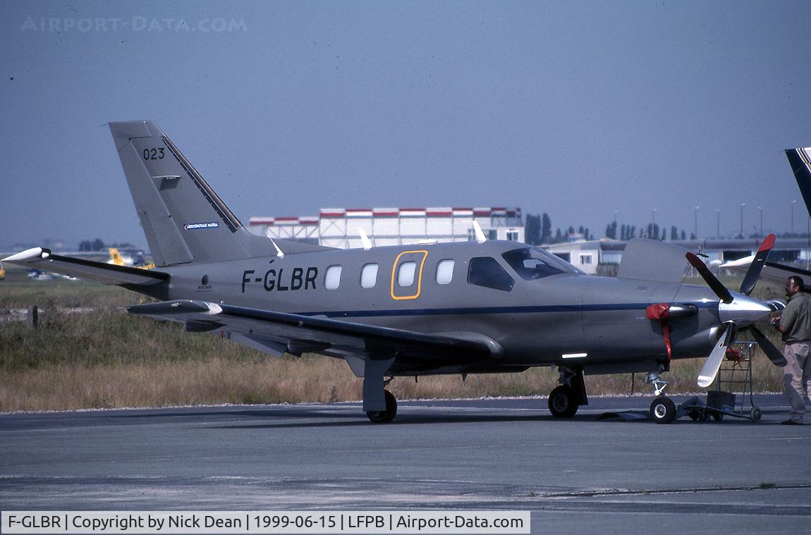 F-GLBR, Socata TBM-700 C/N 23, LFPB Paris Le Bourget