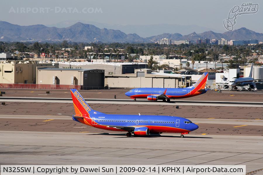 N325SW, 1987 Boeing 737-3H4 C/N 23689, N325SW