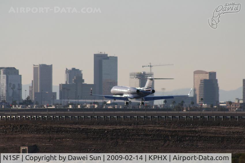 N1SF, 2008 Gulfstream Aerospace GV-SP (G550) C/N 5202, Landing