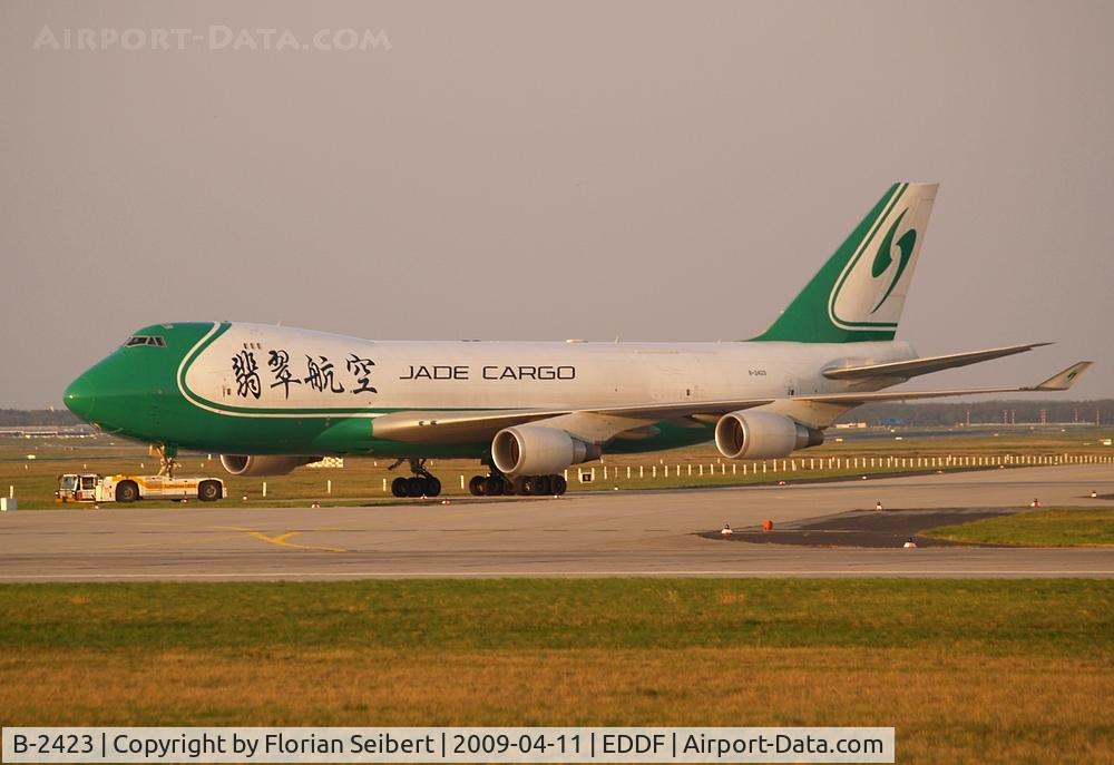 B-2423, 2008 Boeing 747-4EVF/ER/SCD C/N 35174, getting towed to the northern cargo apron