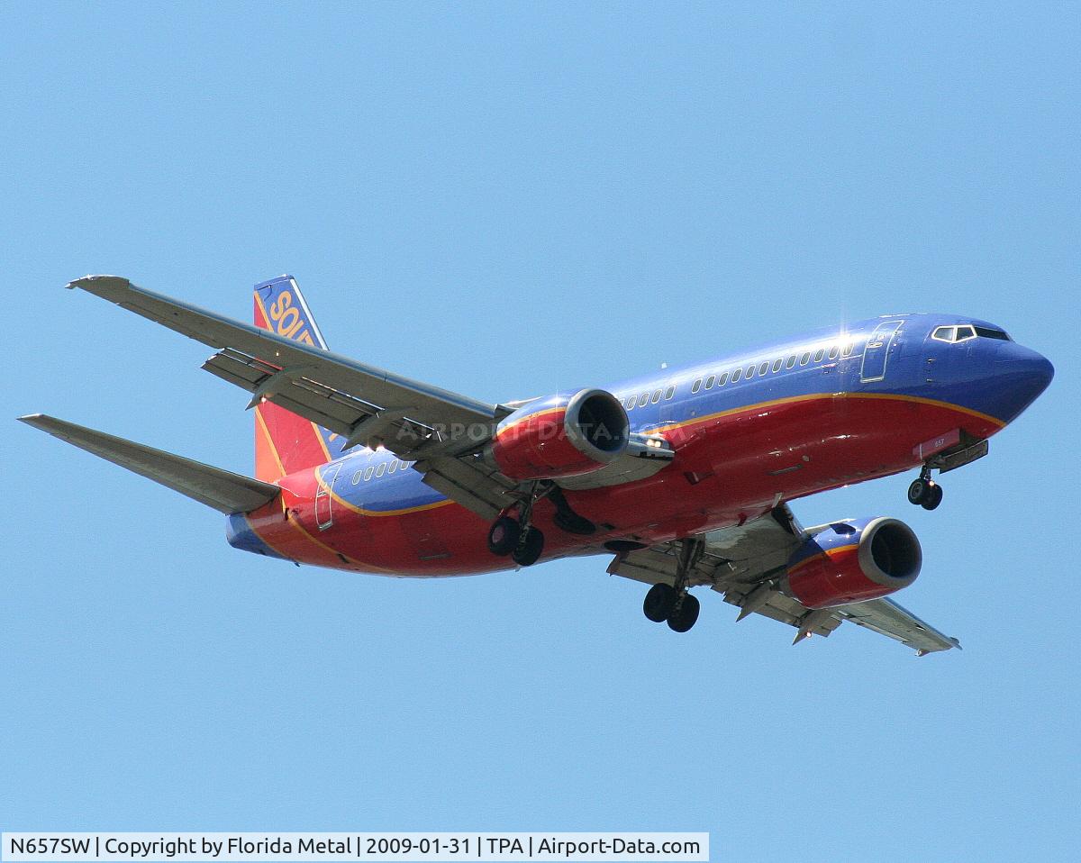 N657SW, 1985 Boeing 737-3L9 C/N 23331, Southwest 737-300