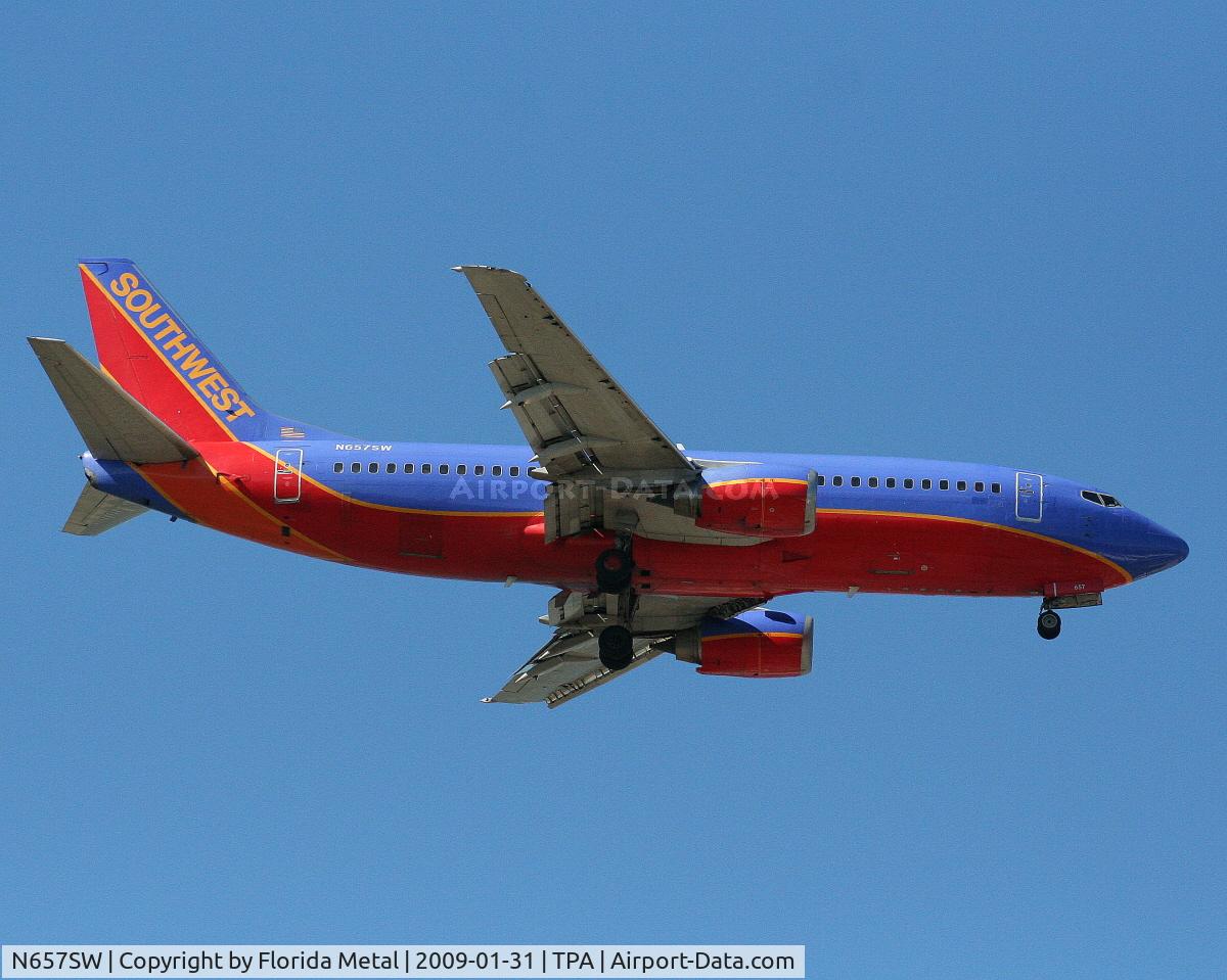 N657SW, 1985 Boeing 737-3L9 C/N 23331, Southwest 737-300