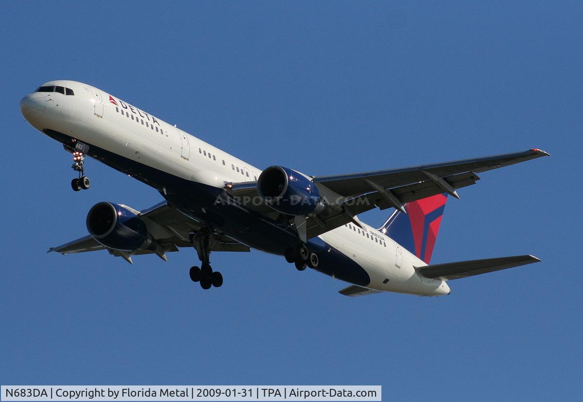 N683DA, 1993 Boeing 757-232 C/N 27103, Delta 757-200