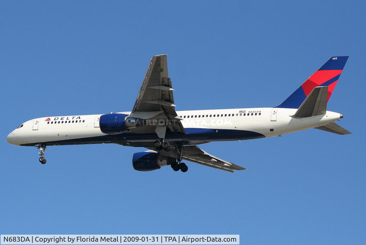N683DA, 1993 Boeing 757-232 C/N 27103, Delta 757-200