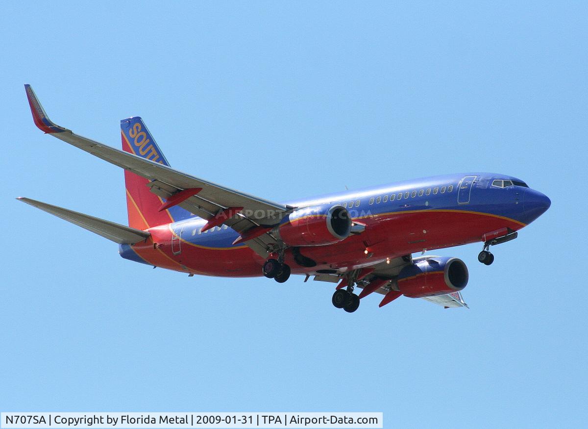N707SA, 1997 Boeing 737-7H4 C/N 27841, Southwest 737-700