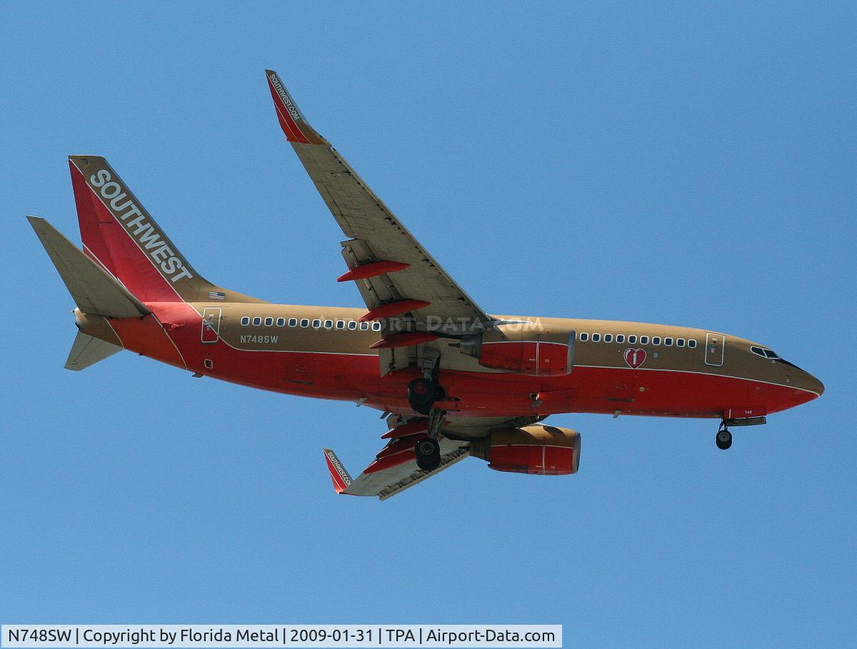 N748SW, 1999 Boeing 737-7H4 C/N 29800, Southwest 737-700