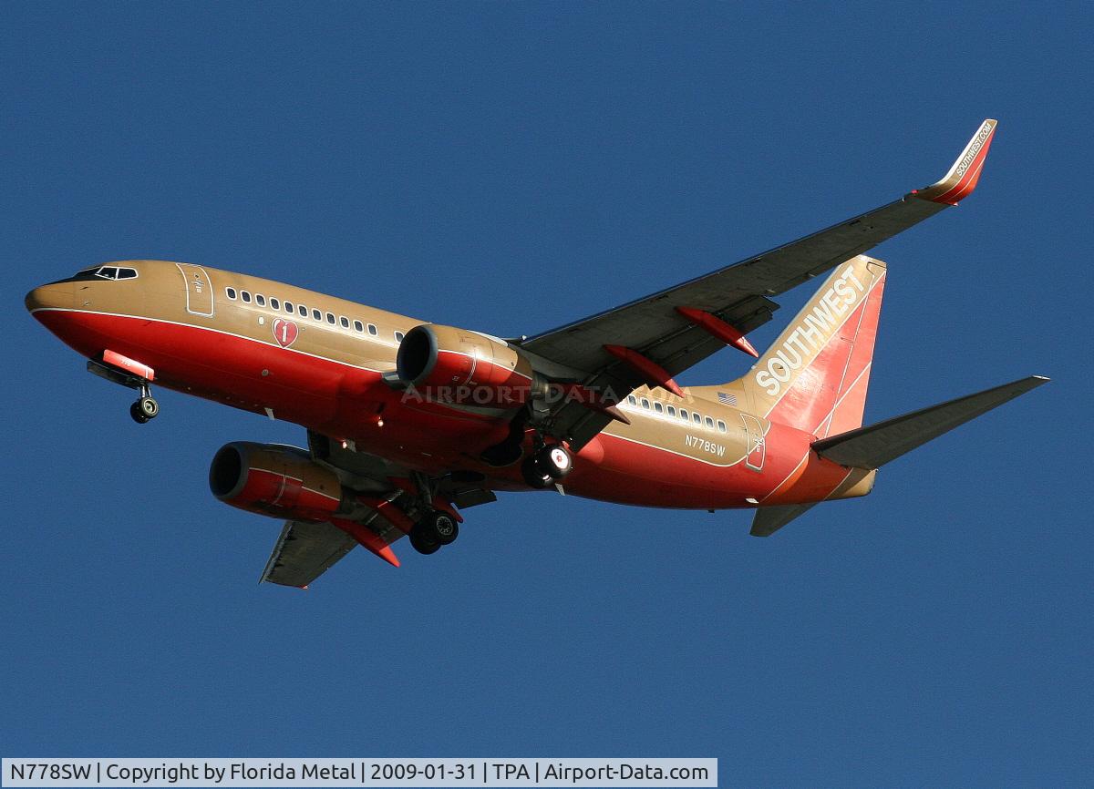 N778SW, 2000 Boeing 737-7H4 C/N 27883, Southwest 737-700