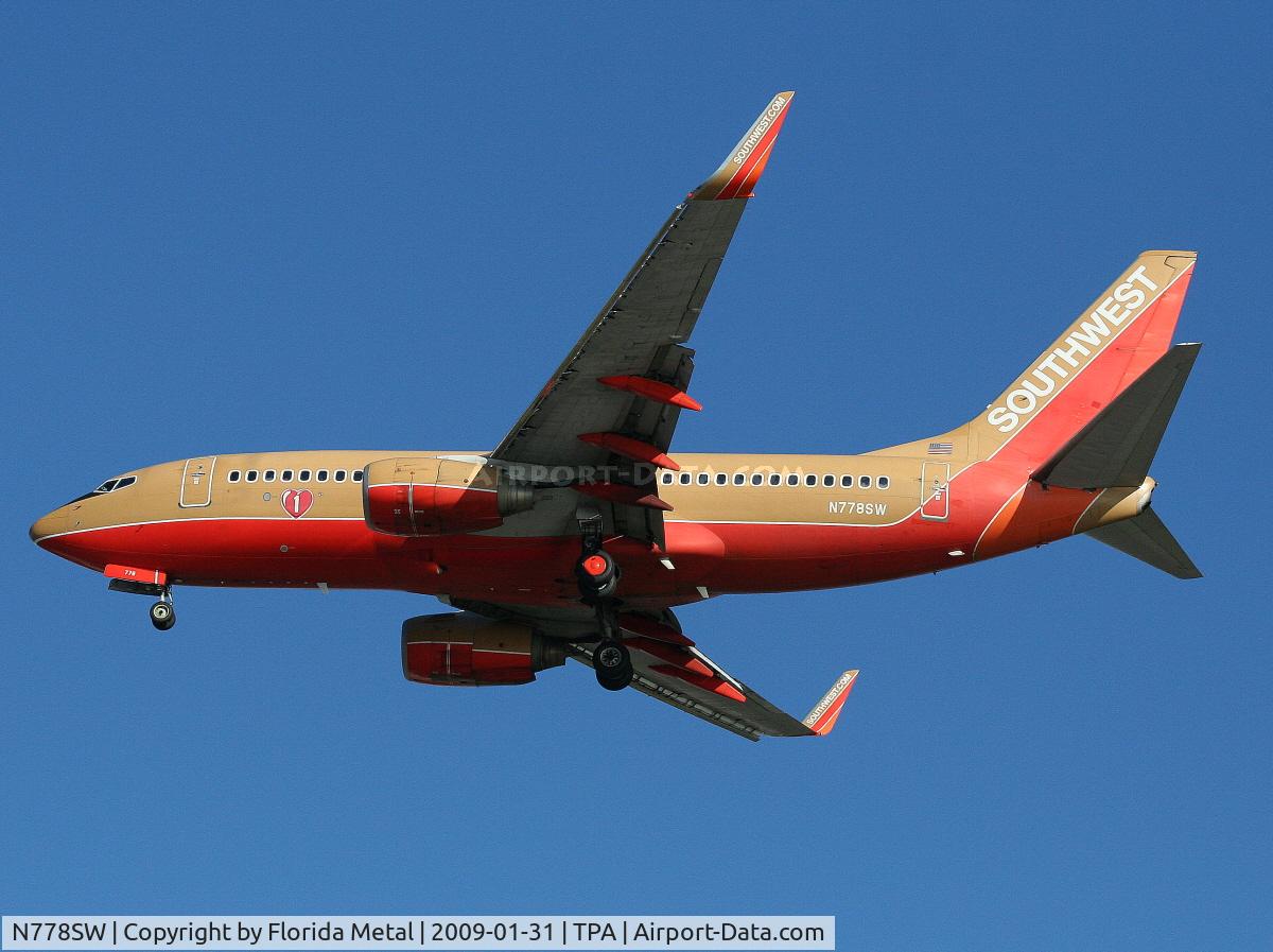 N778SW, 2000 Boeing 737-7H4 C/N 27883, Southwest 737-700
