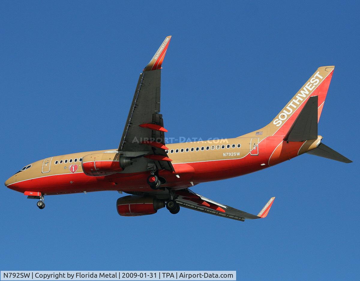 N792SW, 2000 Boeing 737-7H4 C/N 27887, Southwest 737-700