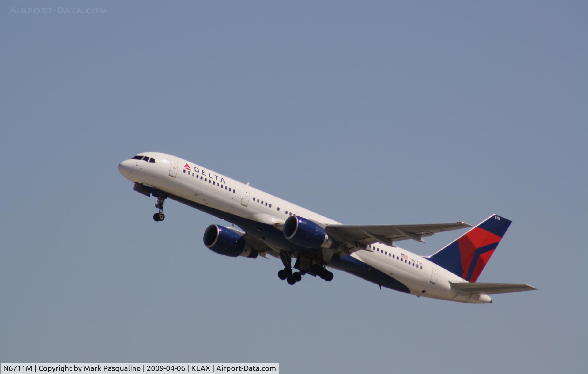 N6711M, 2000 Boeing 757-232 C/N 30483, Boeing 757-200