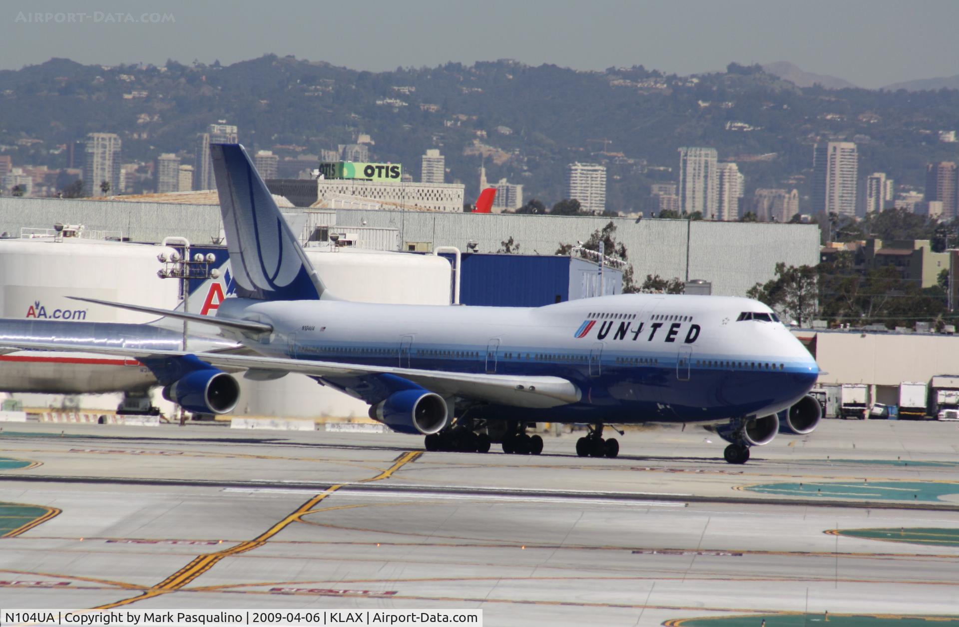 N104UA, 1998 Boeing 747-422 C/N 26902, Boeing 747-400