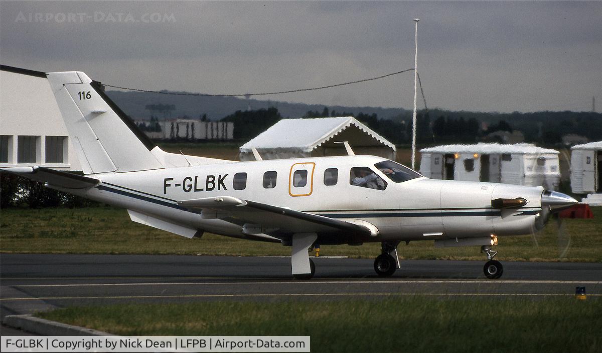 F-GLBK, Socata TBM-700 C/N 116, LFPB Paris Le Bourget