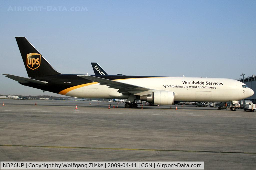 N326UP, 1998 Boeing 767-34AF C/N 27752, visitor