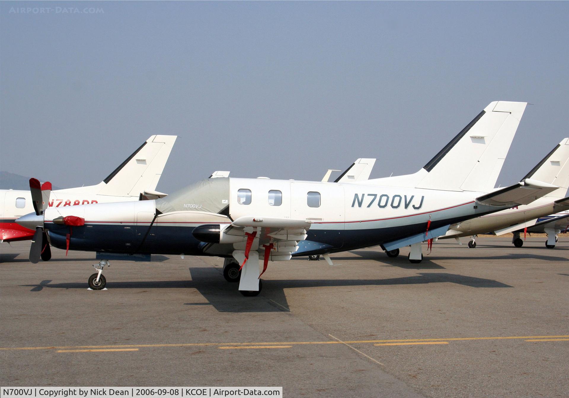 N700VJ, 2000 Socata TBM-700 C/N 163, KCOE