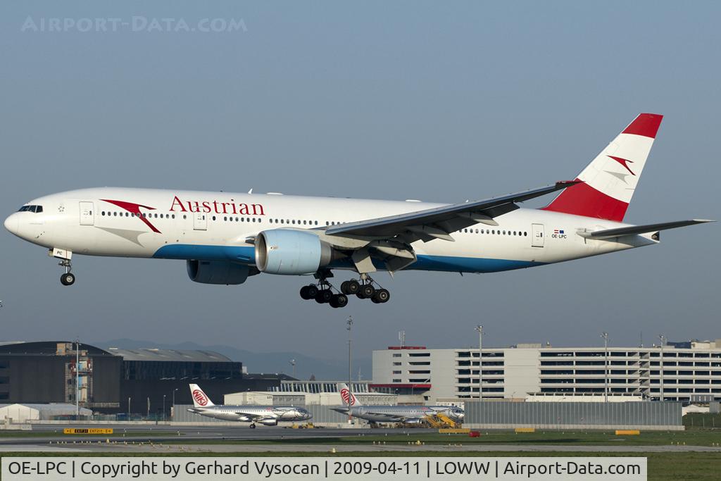 OE-LPC, 2002 Boeing 777-2Z9/ER C/N 29313, 777