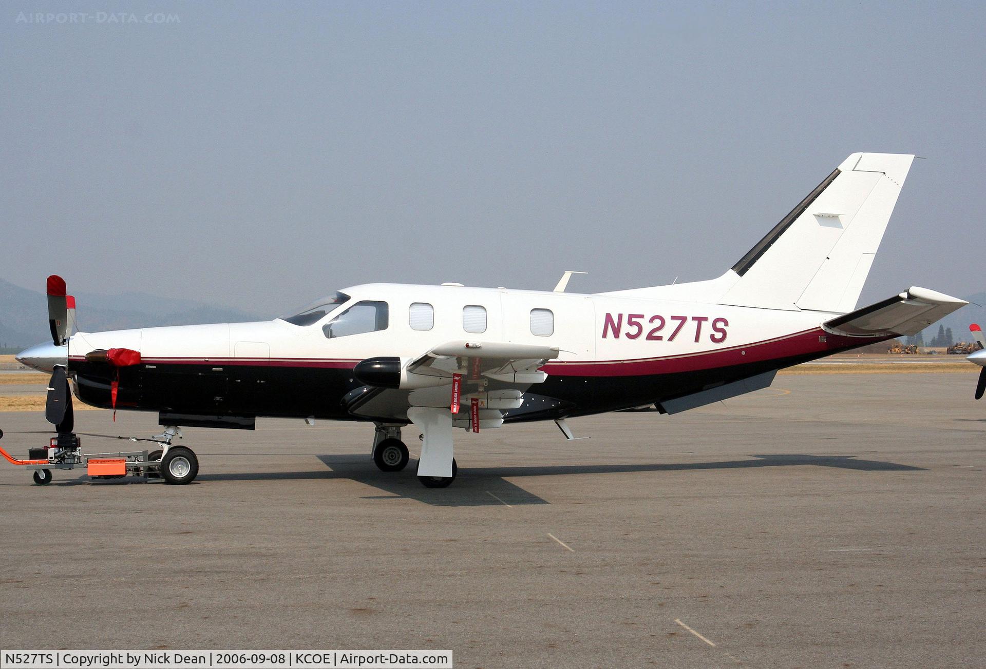 N527TS, 2000 Socata TBM-700 C/N 184, KCOE