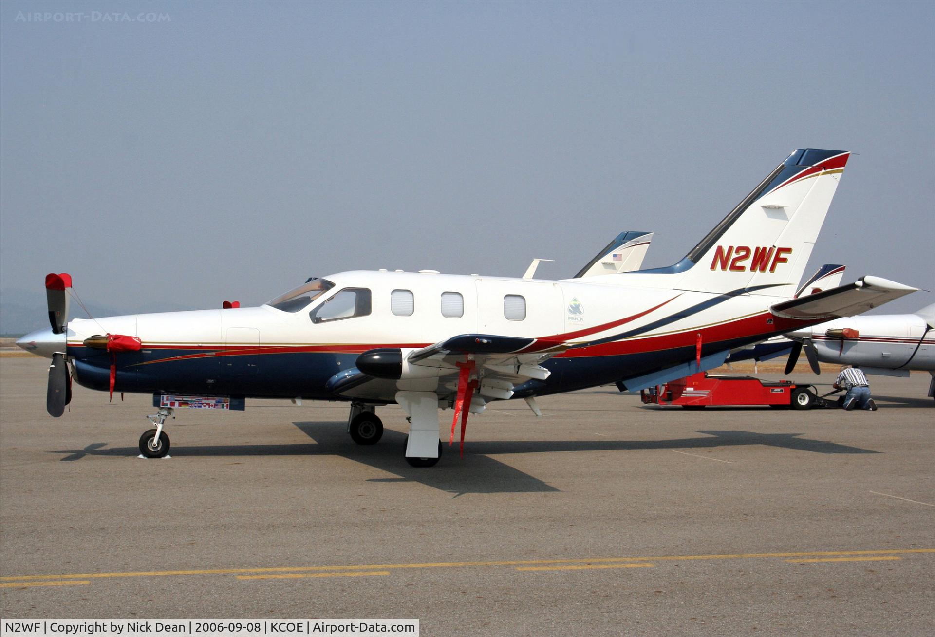 N2WF, 2002 Socata TBM-700 C/N 220, KCOE