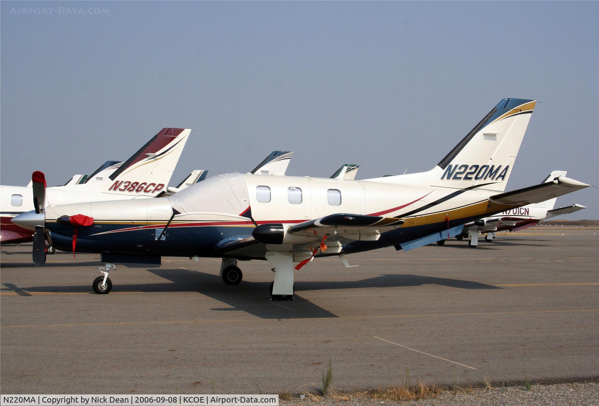 N220MA, 2002 Socata TBM-700 C/N 248, KCOE