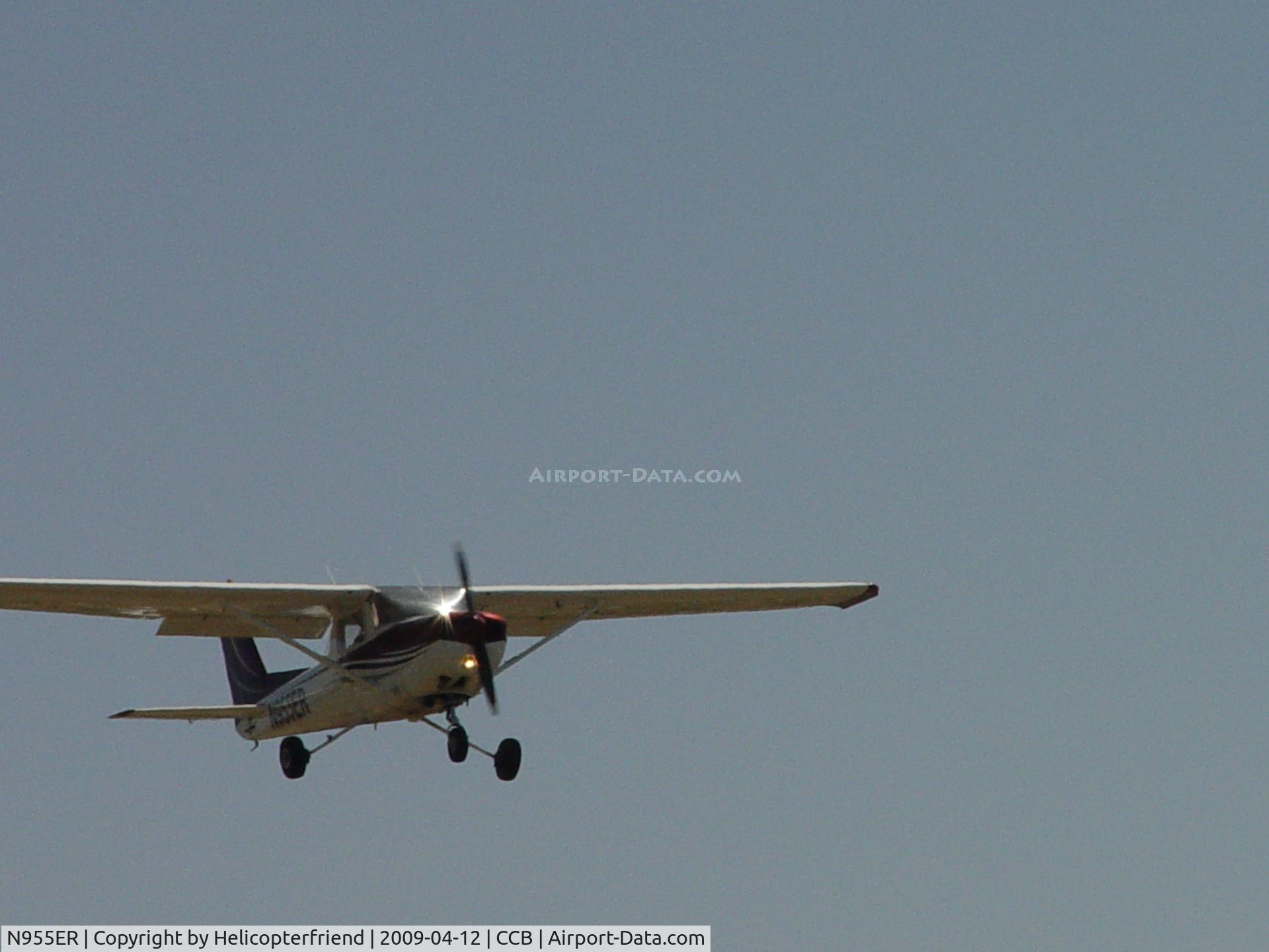 N955ER, 1978 Cessna 152 C/N 15282147, On final to Cable Airport about 1/4 mile out