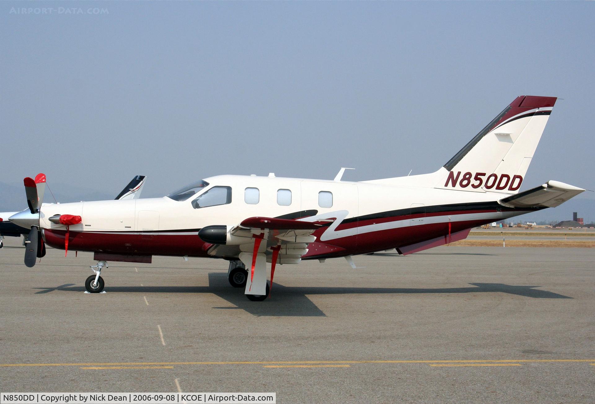 N850DD, 2006 Socata TBM-700 C/N 370, KCOE