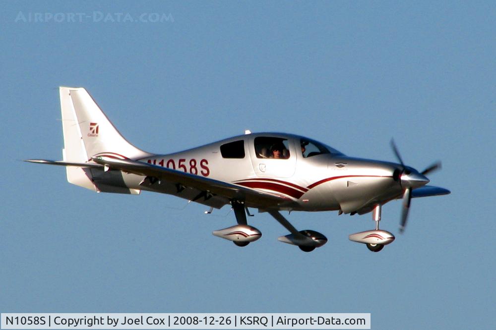 N1058S, 2007 Columbia Aircraft Mfg LC41-550FG Columbia 400 C/N 41722, Final Approach