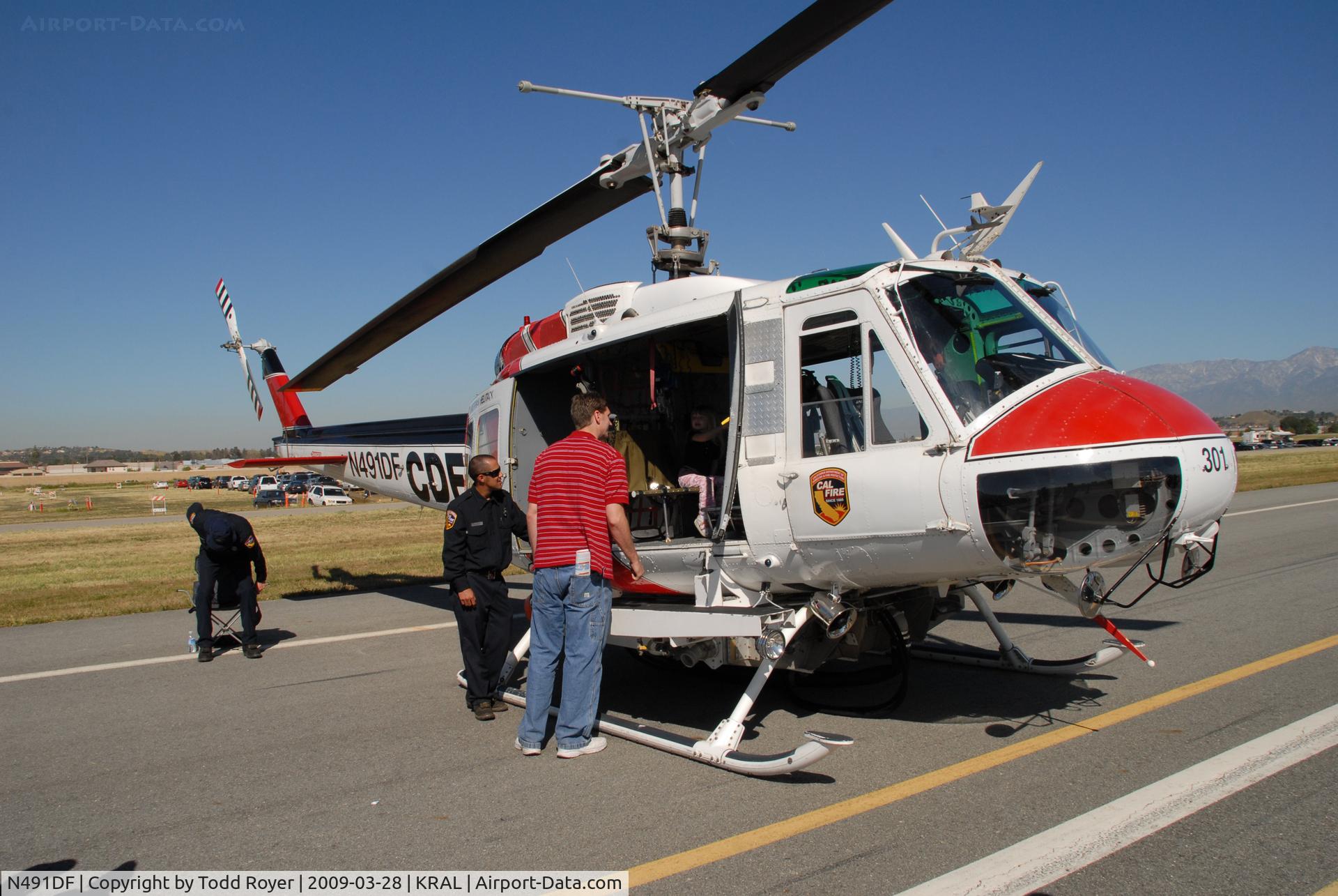 N491DF, 1970 Bell EH-1H Iroquois C/N 12146, Riverside Airshow 2009
