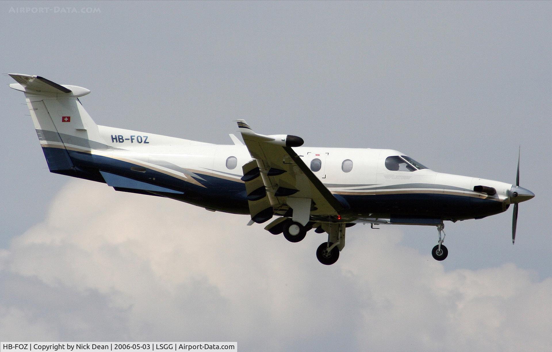 HB-FOZ, 2001 Pilatus PC-12/45 C/N 352, LSGG