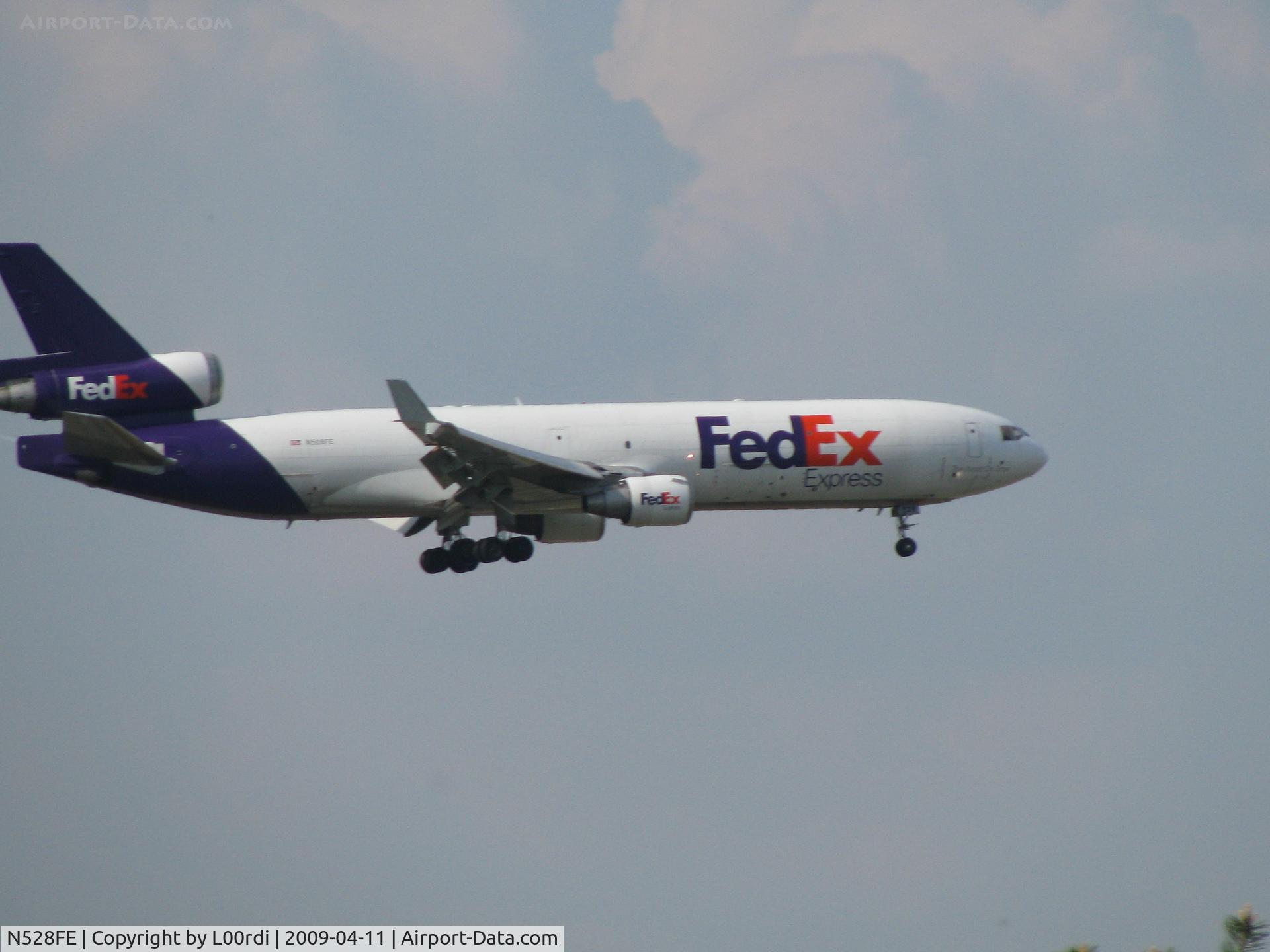 N528FE, 1996 McDonnell Douglas MD-11F C/N 48623, MD11