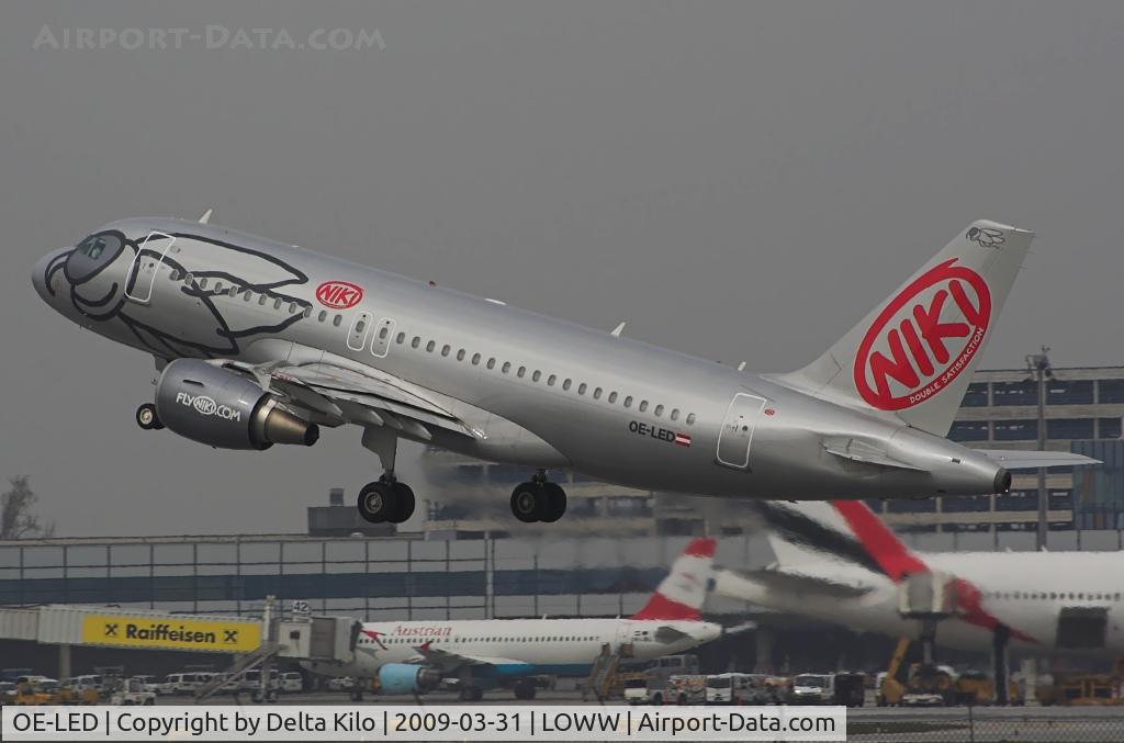 OE-LED, 2008 Airbus A319-112 C/N 3407, NIKI