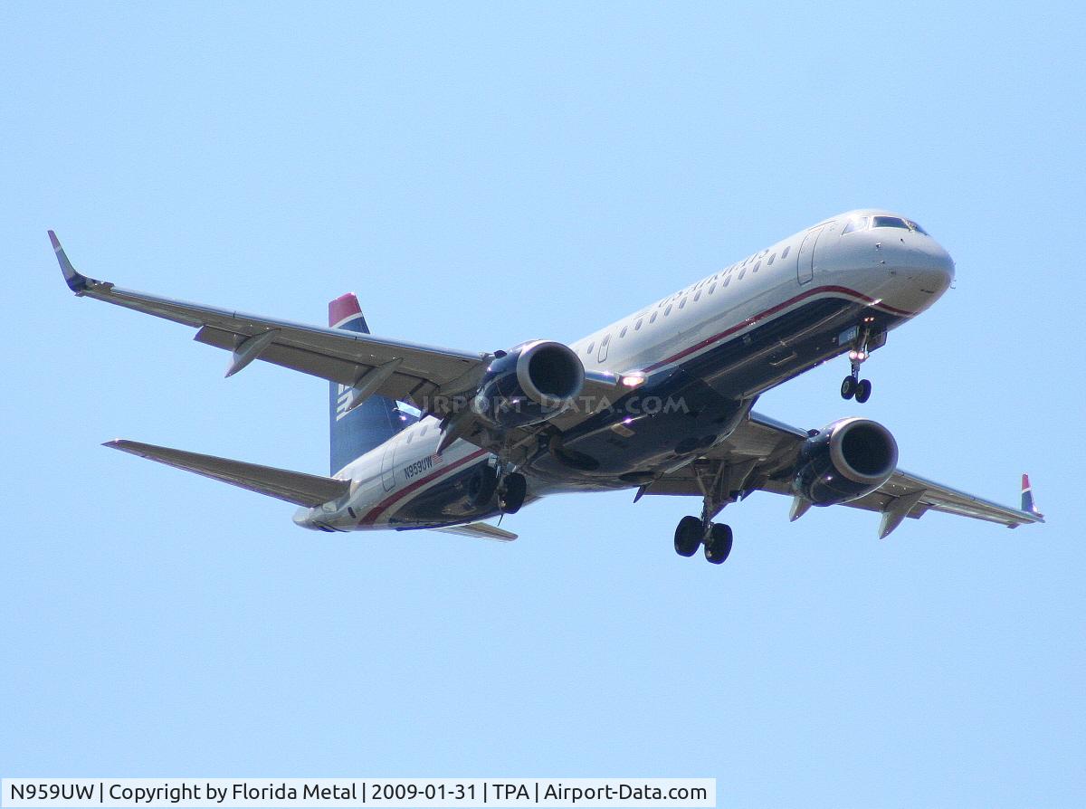 N959UW, 2008 Embraer 190AR (ERJ-190-100IGW) C/N 19000166, US Airways E190