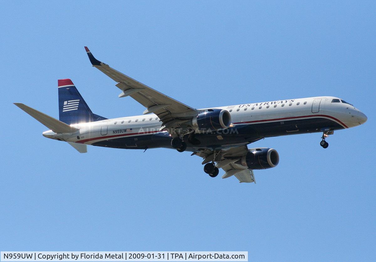 N959UW, 2008 Embraer 190AR (ERJ-190-100IGW) C/N 19000166, US Airways E190