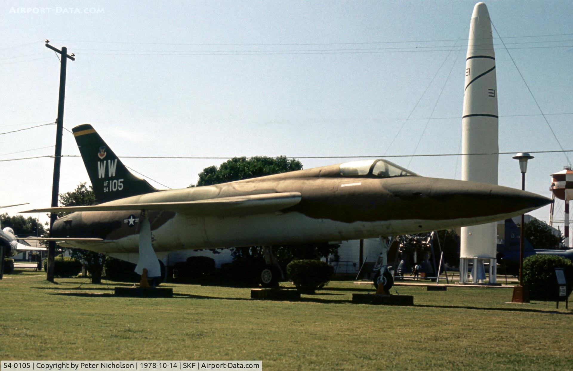 54-0105, Republic JF-105B Thunderchief C/N B.8, This JF-105B Thunderchief was in the USAF History & Traditions Museum at Lackland AFB in 1978.