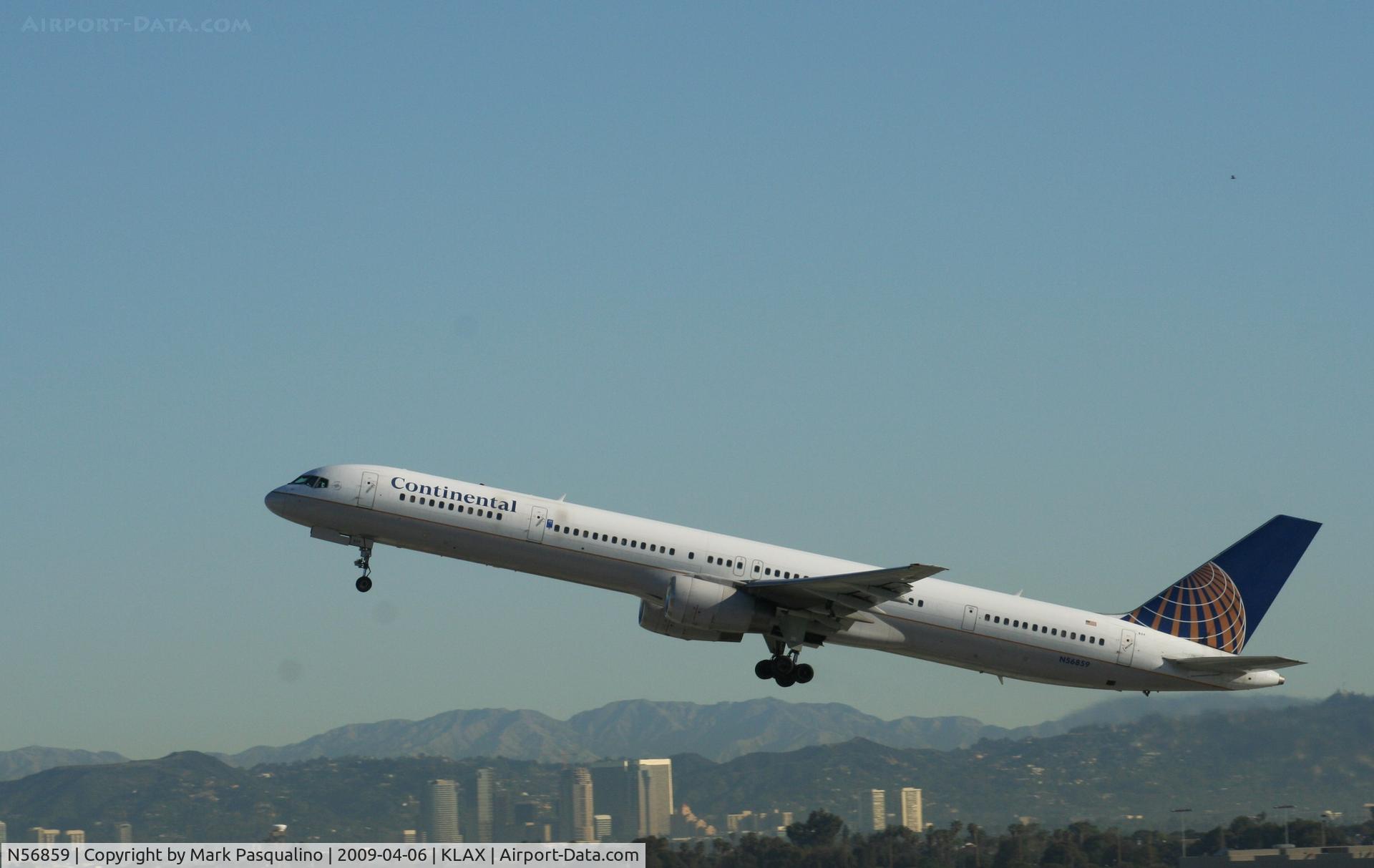 N56859, 2004 Boeing 757-324 C/N 32818, Boeing 757-300