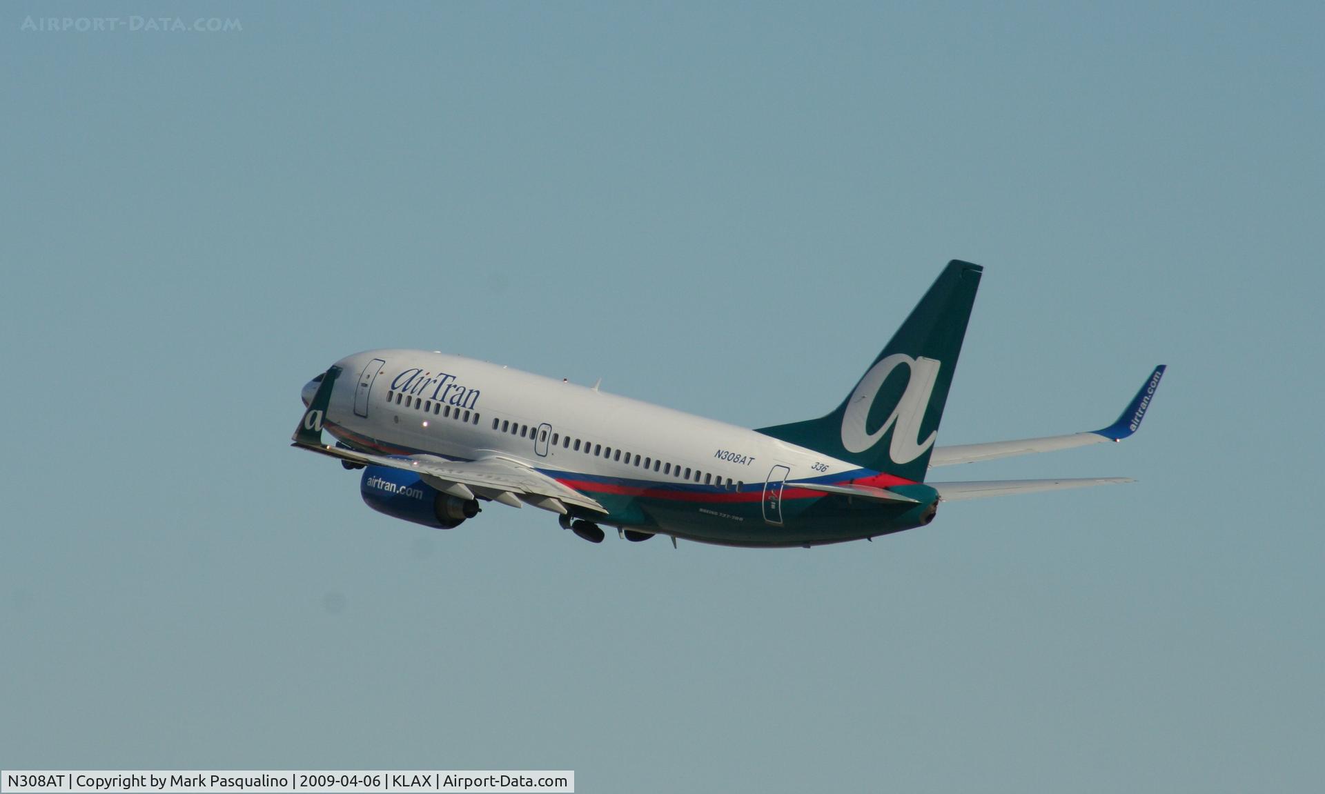 N308AT, 2006 Boeing 737-7BD C/N 35109, Boeing 737-700