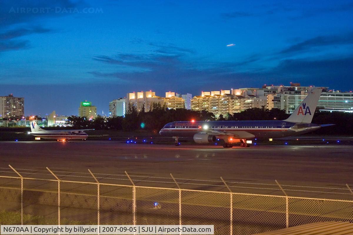 N670AA, 1992 Boeing 757-223 C/N 25335, Early evening operations