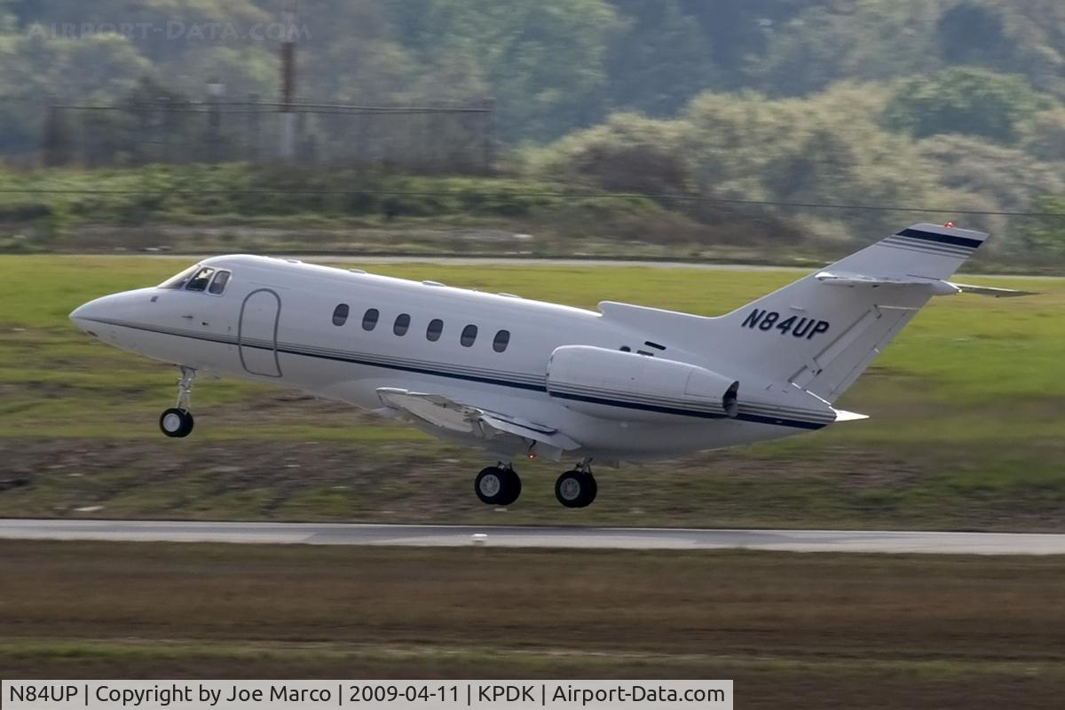 N84UP, 2000 Raytheon Hawker 800XP C/N 258484, @pdk