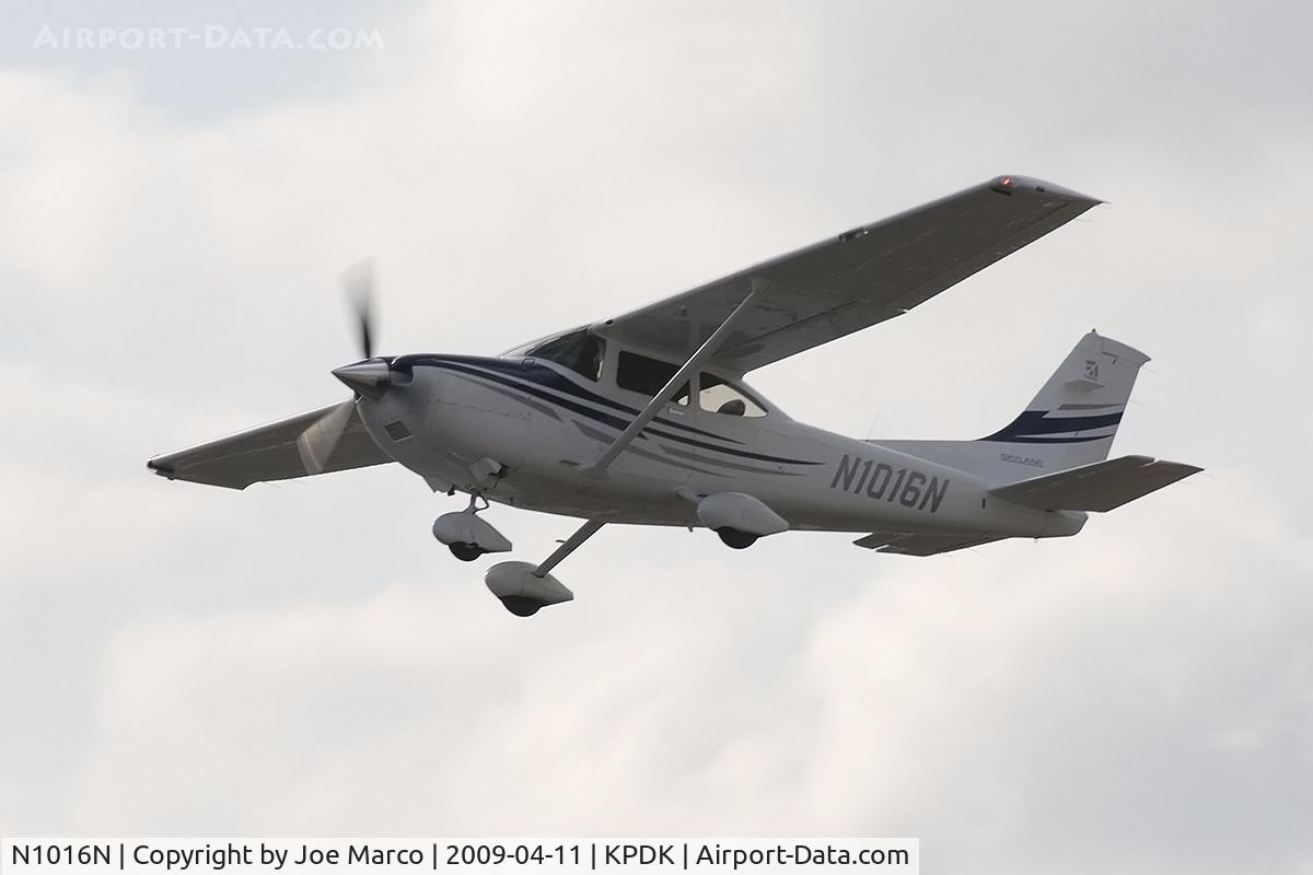 N1016N, 2005 Cessna 182T Skylane C/N 18281547, @ PDK