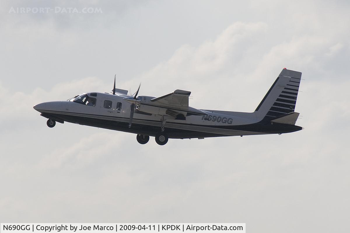 N690GG, 1977 Rockwell International 690B C/N 11411, @ PDK