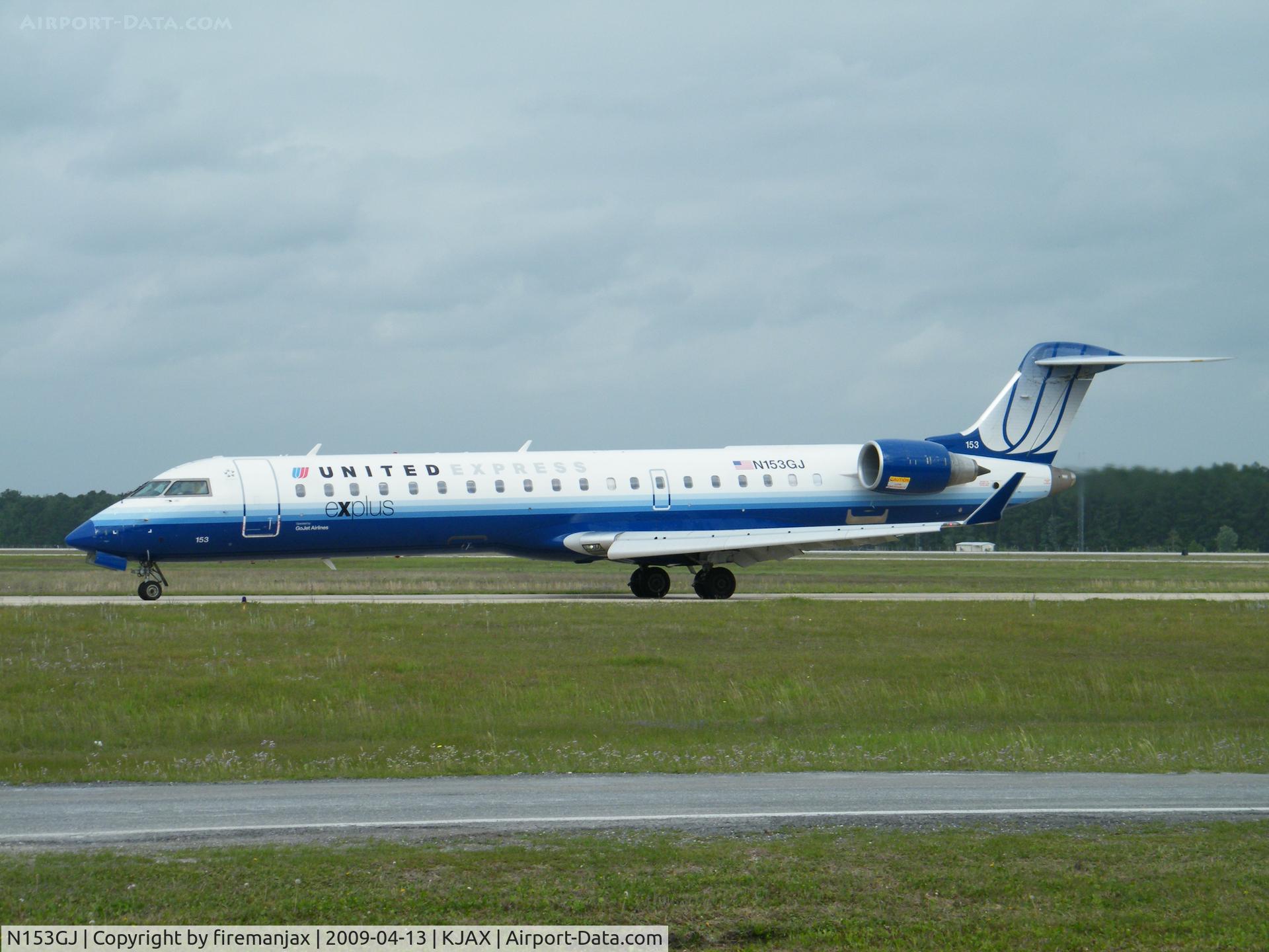 N153GJ, 2005 Bombardier CRJ-702 (CL-600-2C10) Regional Jet C/N 10219, On Taxiway Hotel at JAX