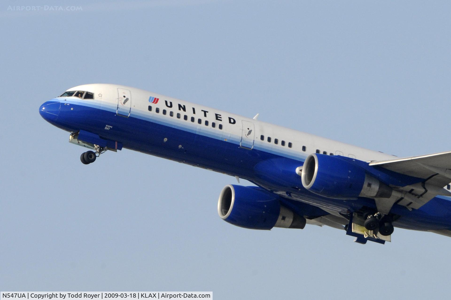N547UA, 1991 Boeing 757-222 C/N 25368, Departing LAX on 25R