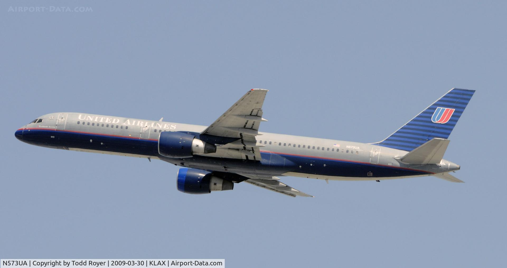 N573UA, 1992 Boeing 757-222 C/N 26685, Departing LAX on 25R