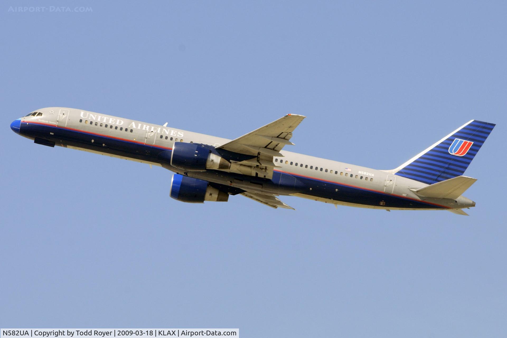 N582UA, 1993 Boeing 757-222 C/N 26702, Departing LAX on 25R