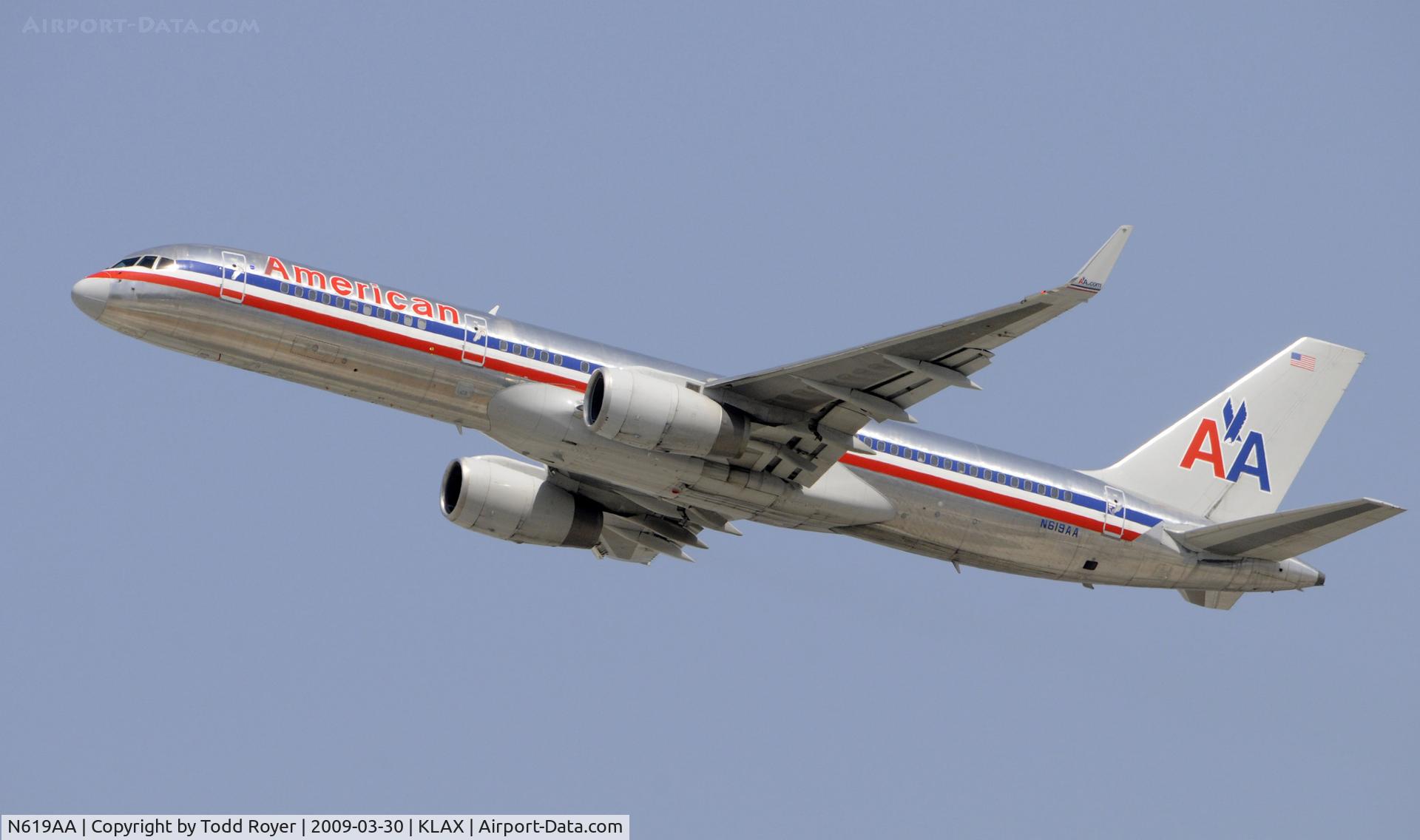 N619AA, 1990 Boeing 757-223 C/N 24577, Departing LAX on 25R