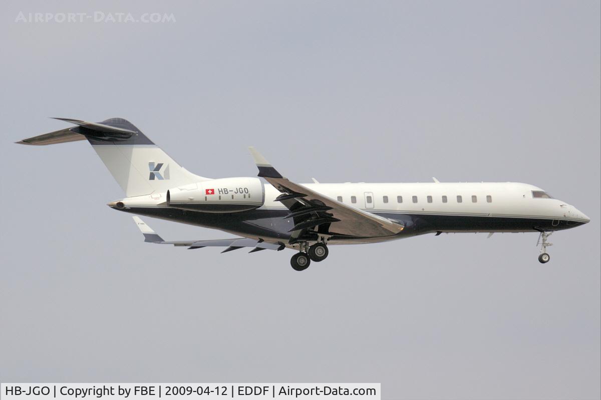 HB-JGO, 1997 Bombardier BD-700-1A10 Global Express C/N 9004, approaching RW07R at EDDF
