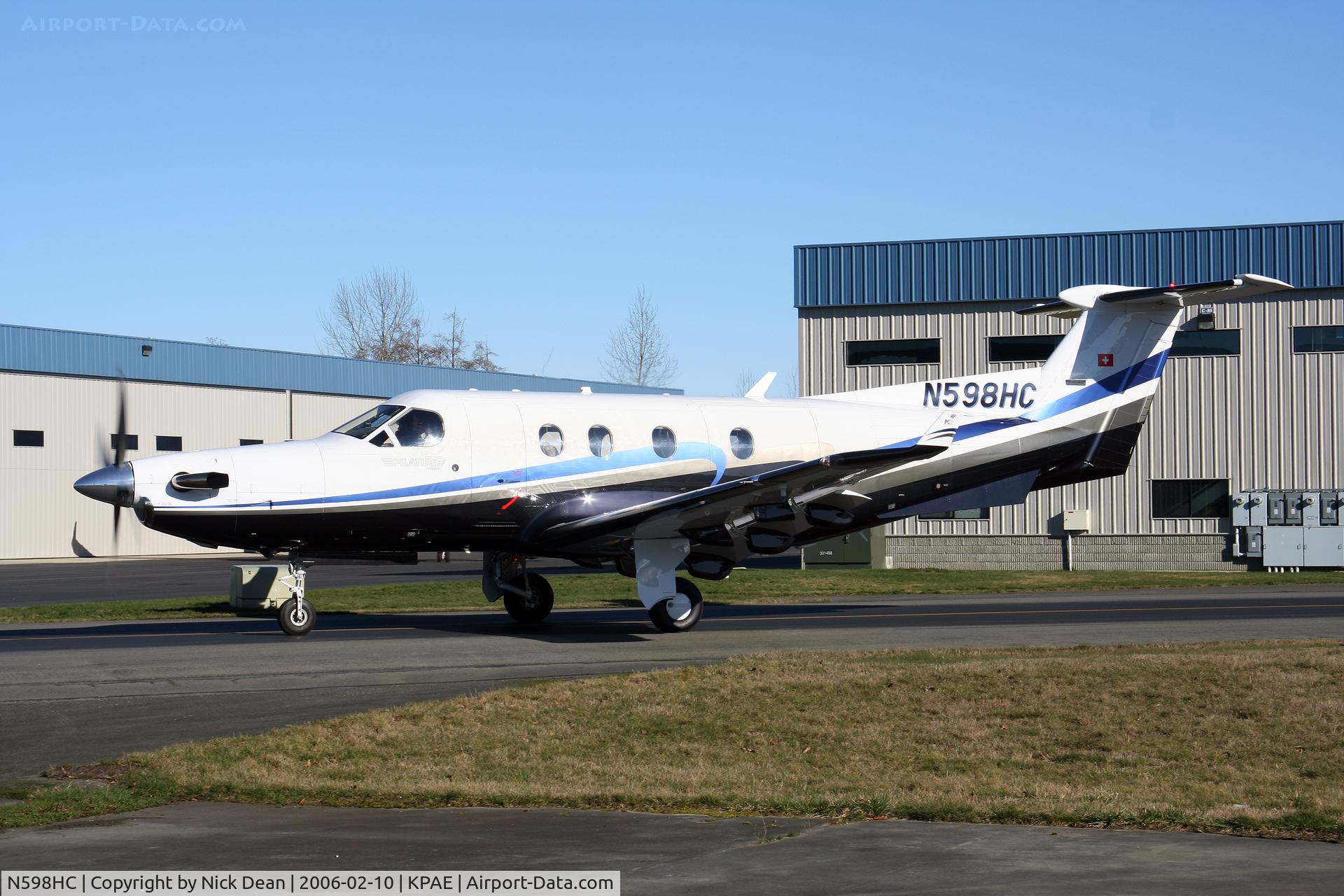 N598HC, 2004 Pilatus PCXII/45 C/N 598, KPAE