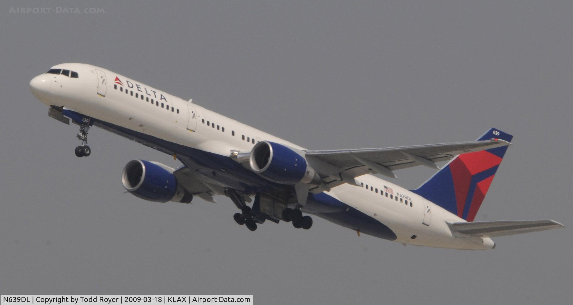 N639DL, 1988 Boeing 757-232 C/N 23993, Departing LAX on 25R